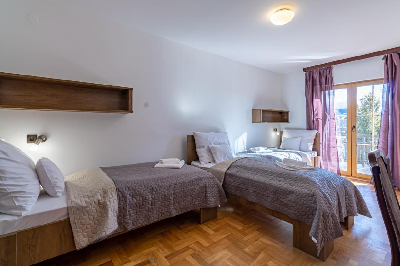 Peregrino Panzio Bed & Breakfast Budaors Ngoại thất bức ảnh